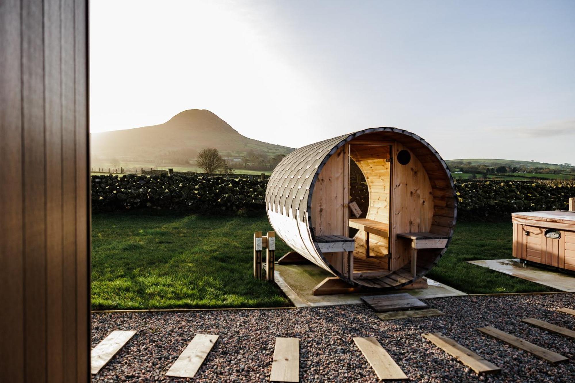 Villa Slemish Hideaway - Funky Pheasant Broughshane Esterno foto